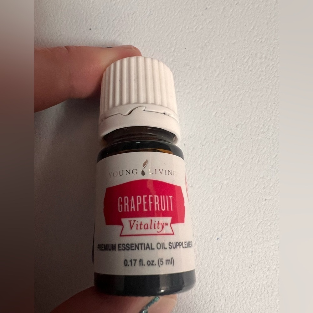 Young Living grapefruit vitality essential oil 5 ML sealed unused